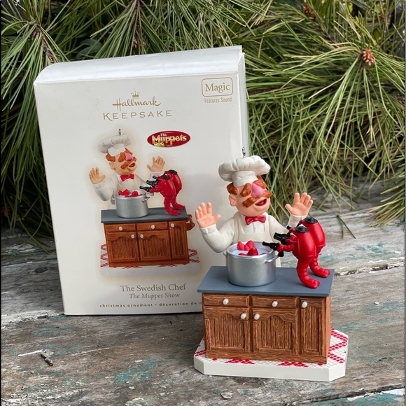The Swedish Chef 2009 Hallmark Christmas Ornament The Muppets talking & singing - Picture 3 of 9